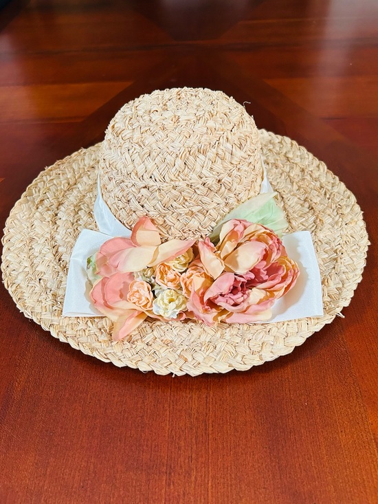 Banana Republic Accessories - Vintage Banana Republic Floral Straw Hat